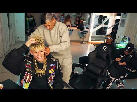 L-GANTE LE REGALA SUS CADENAS A OKY