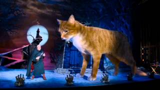 THE SMURFS 2 - Gargamel's Magic Show - On Blu-ray and DVD 2nd December