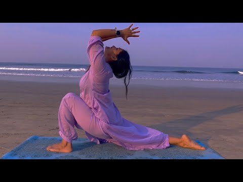 One of my favourite yoga on the goa beach | Yoga with Urmi Pandya