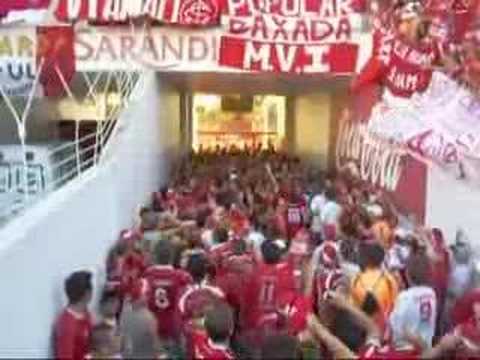 "GUARDA POPULAR - INTER x são josé - MATAR UM PUTO TRICOLOR" Barra: Guarda Popular &bull; Club: Internacional