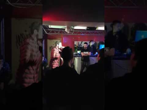 blnkay Vs glad  YA KNOW THE NAME 2017 - SEMIFINALE