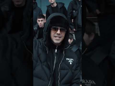 Für alle die es gestern mitbekommen! Ich öffne die Tür des Appartments.. 2023 #rafcamora #skiaggu 🏆