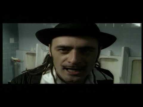 Tonino Carotone - Me cago en el amor (Videoclip Oficial)