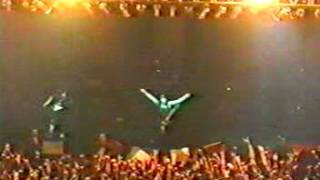 Kittie - 12.Pain (Live México, Circo Volador, 28 - 06 - 2003)