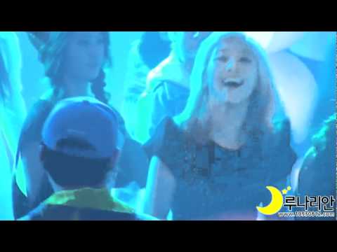 [fancam] 110422 f(x) Luna at Music Bank