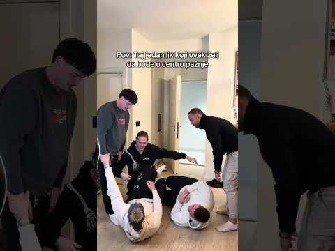 Stvarno umro bata 🤣