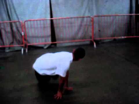 CDJ 2007 Backstage -  Jay-R's  Breakdancing Lessons