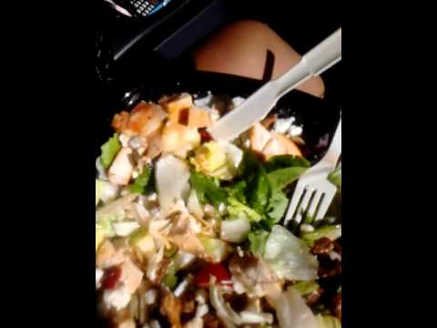 Wendy's Apple Pecan Chicken Salad Review