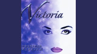 Kadr z teledysku The Reason (Spanish Edit) tekst piosenki Victoria (Canada)