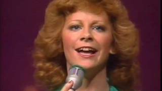 Reba McEntire You Lift Me Up