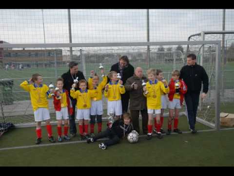 Foto's Kampioenswedstrijd 't Zand E9  - jong brabant E6 29 november 2008