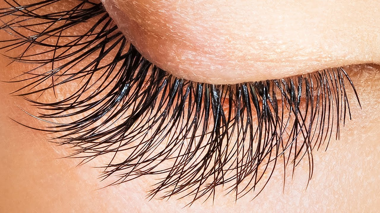11 sposobów na dłuższe rzęsy  w miesiąc