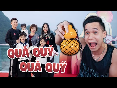 (Restream) Khui quà quý từ bạn yêu Pewpew và cùng xem bộ ảnh Year End Party của gia đình Mixi.
