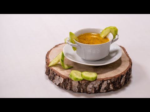 Bukowińska zupa ogórkowa