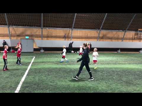 Kasiysi Valkoinen vs  Nups Sininen Myntinsyrjä