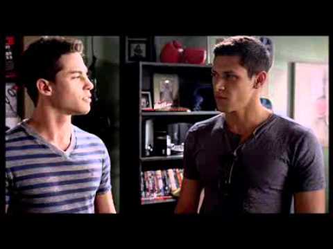 Never Back Down 2 SoundTrack - "Dropped" - Compella and the Twister