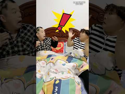 Scène familiale comique à cause de la tête chauve！