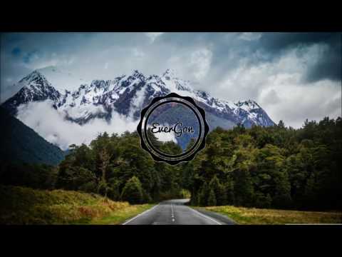 Florian Picasso x VASSY - Cracked Wall