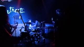 RUINAS - Chain reaction , Amebix cover