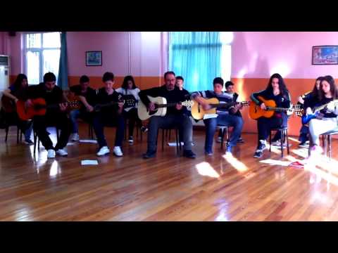 Üsküdar'a Giderken - Tanju OÇAR Gitar Öğrencileri Yalova Halk Eğitim Merkezi Gitar Topluluğu