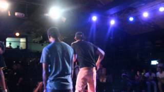 Slim vs Dinayda  Magnum Rap Battles