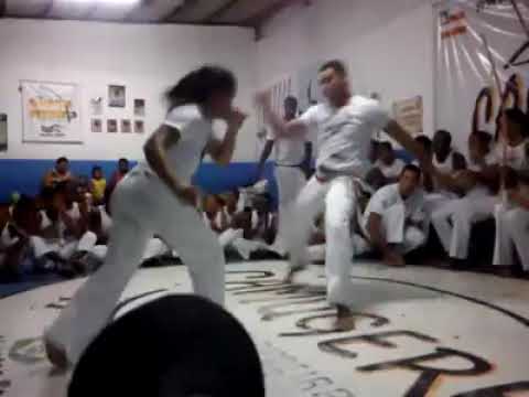 RODA 2012 NO CAMUGERE CAPOEIRA