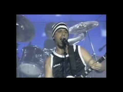Virgulóides "Bagulho no Bumba" no VMB 1997 (MTV)