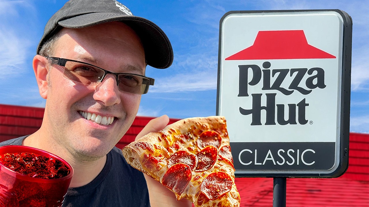 Visiting a REAL 90s Pizza Hut (kinda)