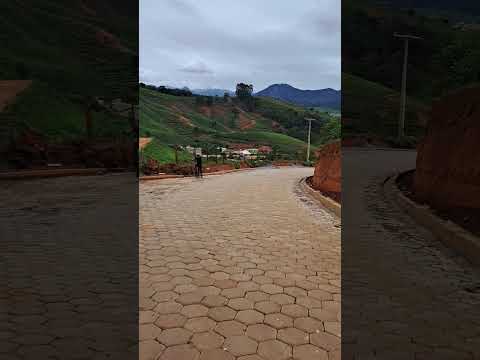Olha que legal esse projeto de calçamento de morros de estradas rurais em Minas Gerais. #shorts