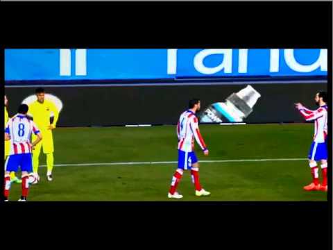 Juanfran makes the gesture of "7" to Neymar in reference to 1-7 defeat vs Germany