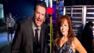 Reba McEntire When Love Gets A Hold of You &amp; Appearances at the 46th AMCAs 2011