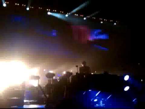 Tiësto- C'mon (Fresno CA  Oct 3 2011)