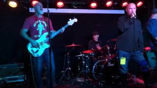 Four Star Mary (live) - &#39;She Knows&#39; Wolverhampton 26 November 2015