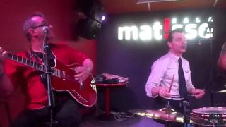 Hoy estoy pensando en ti