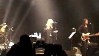 Mary Weiss - Remember (walkin' in the sand)