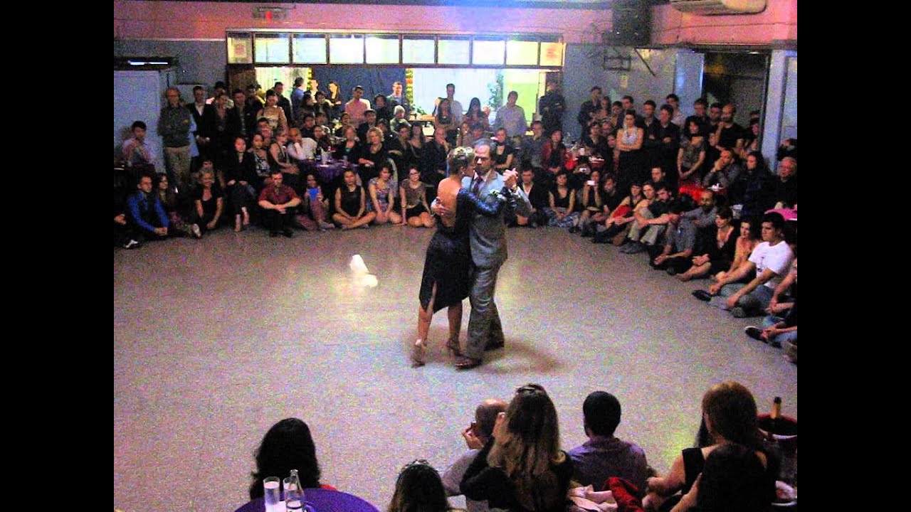 FABIAN PERALTA y JOSEFINA BERMUDEZ en Viva La Pepa Milonga (2/3)