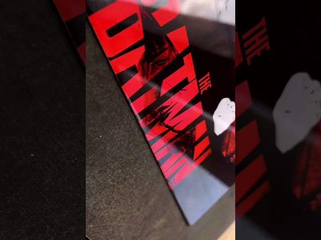 Vídeo relacionado con Set de Tres láminas para enmarcar Batman. Pack de Posters de Batman. Laminas de El Caballero Oscuro en tamaño A4.