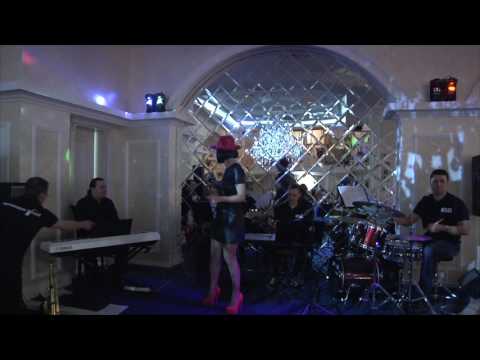 Jazz Madness & Alla Reed - Cheek to Cheek