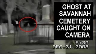 GHOST AT SAVANNAH CEMETERY CAUGHT ON CAMERA (2008)