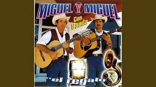 A La Sombra De Un Nogal