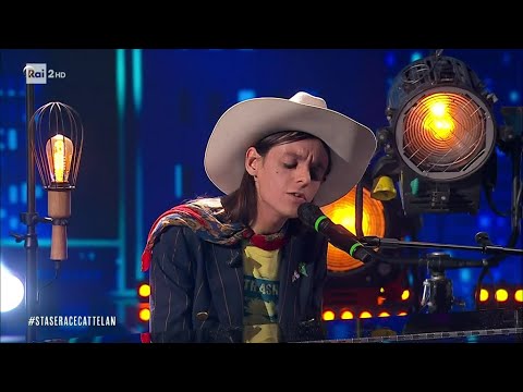 Lucio Corsi canta "Situazione complicata" - Stasera c'è Cattelan su Rai2 del 25/03/2025