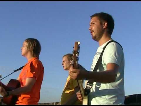 download lagu mp3 mp4 Strawberry Cables, download lagu Strawberry Cables gratis, unduh video klip Strawberry Cables