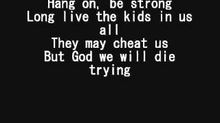 Long Live The Kids- We Are The In Crowd (lyrics) :D