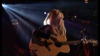 Avril Lavigne - Knockin&#39; on Heaven&#39;s Door (Acoustic Session)