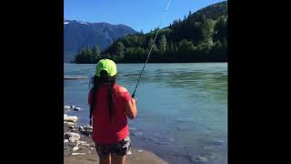 preview picture of video 'Macis Skeena River coho'