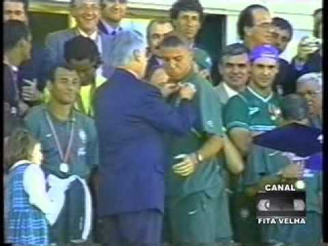 JN - Chegada Jogadores Penta Campeões -- Julho 2002