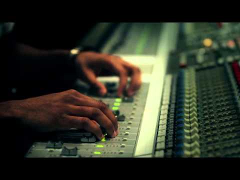 BIG FROST  SWAGG ON FT DARRYL RILEY (WORLD PREMIERE OFFICIAL VIDEO)