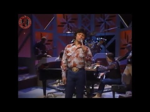 Johnny Rodriguez - Love, Look At Us Now