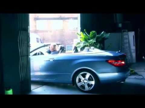 Thumbnail for Mercedes-Benz Fashionweek Backstage-Clip mit Mila Jovovich by GAZ, Mercedes-Benz