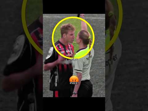 Joueurs vs arbitres : 0 % de respect 💔👎#football #viral #soccer #arbitre #joueur #shorts